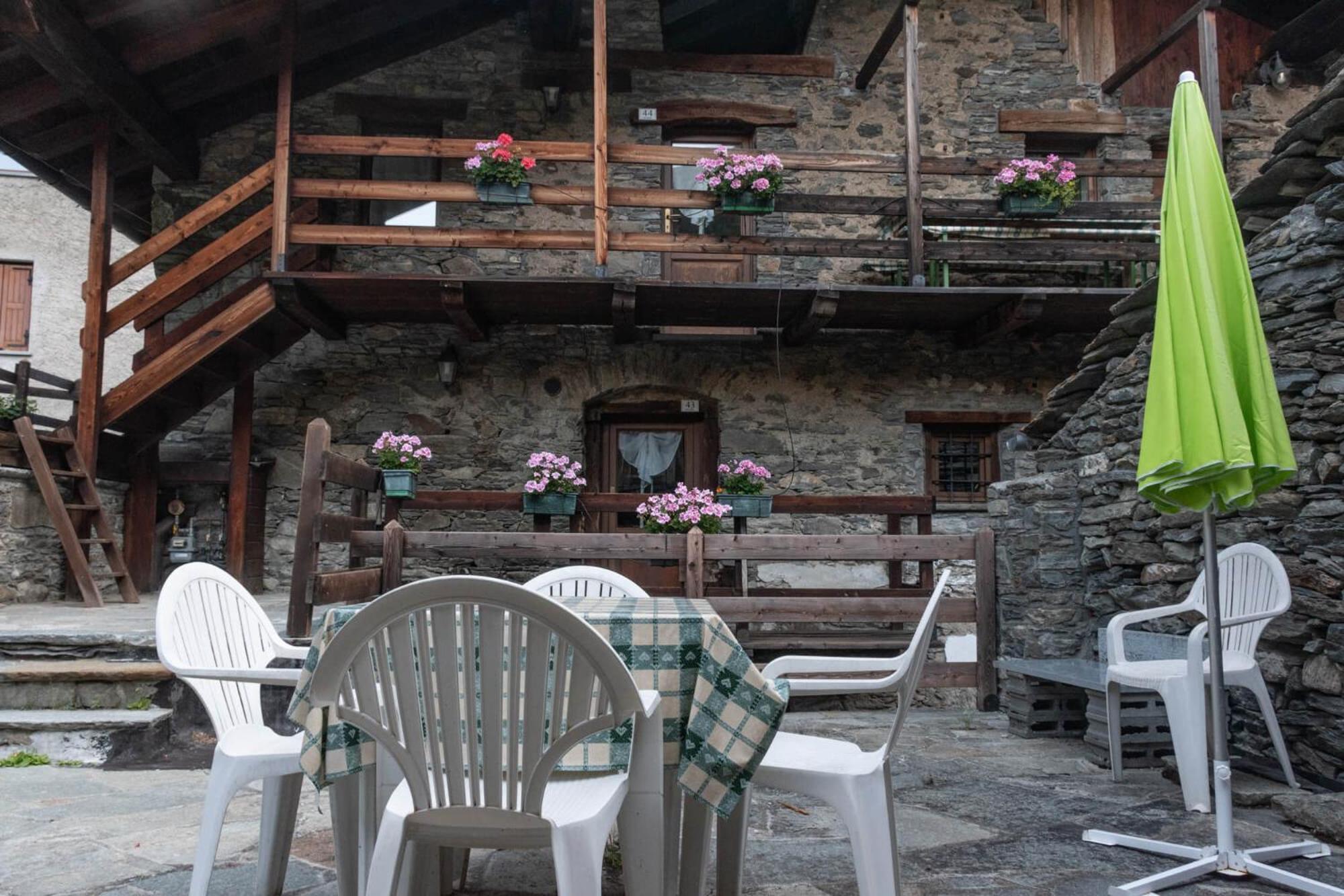 Case Gran Paradiso Villaggio Melignon Rhemes-Saint-Georges Exterior foto